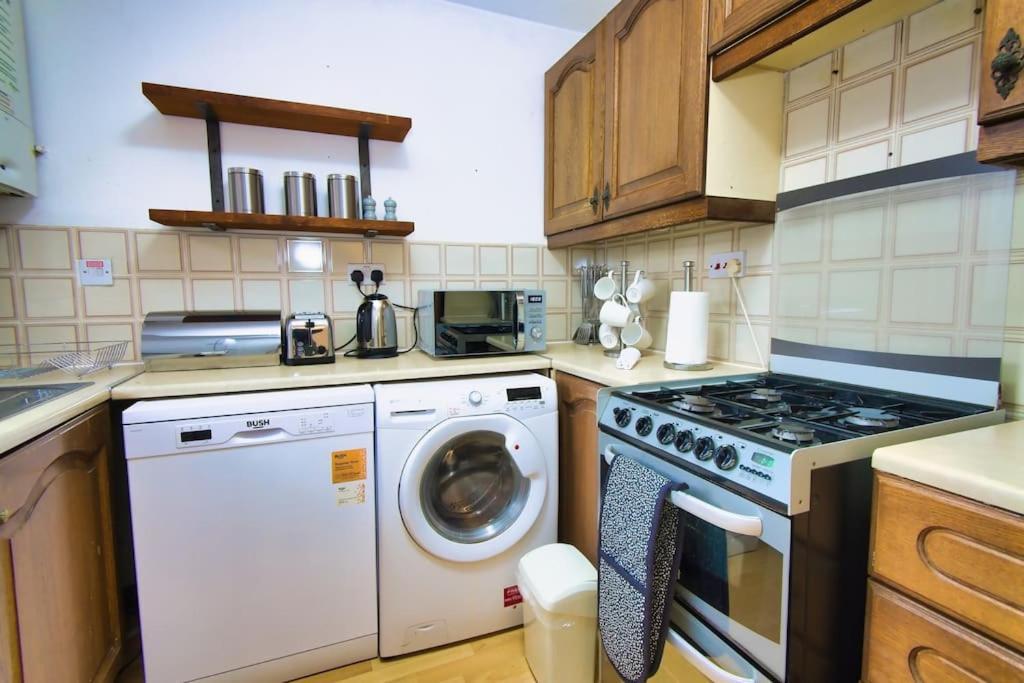 ロンドンTwo Bed House Near Kings Crossアパートメント エクステリア 写真